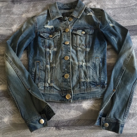 American Eagle Outfitters Jackets & Blazers - Women’s XS AE super-stretch denim jacket.